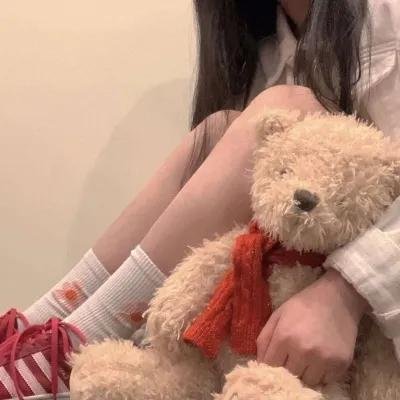 橙色女孩